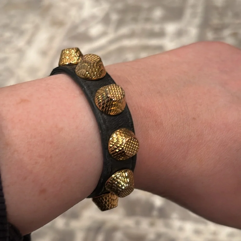 ✨HP✨ Balenciaga Bracelet - Picture 5 of 5